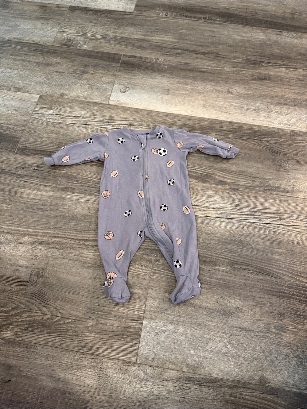 Pekkle Baby Footed One-Piece Pajamas in Light Gray with Sports Print